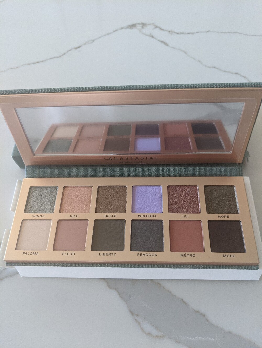 Anastasia Beverly Hills Neutral & Purple Matte + Shimmer Eyeshadow Palette